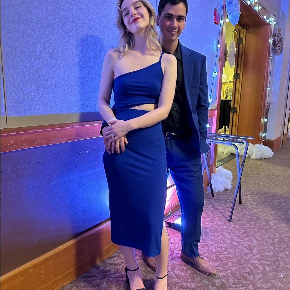 Elegant Blue One-Shoulder Dress